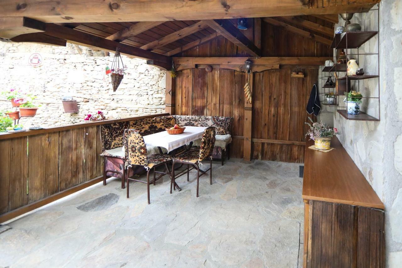 Тодорината Къща Hotell Leshten Eksteriør bilde