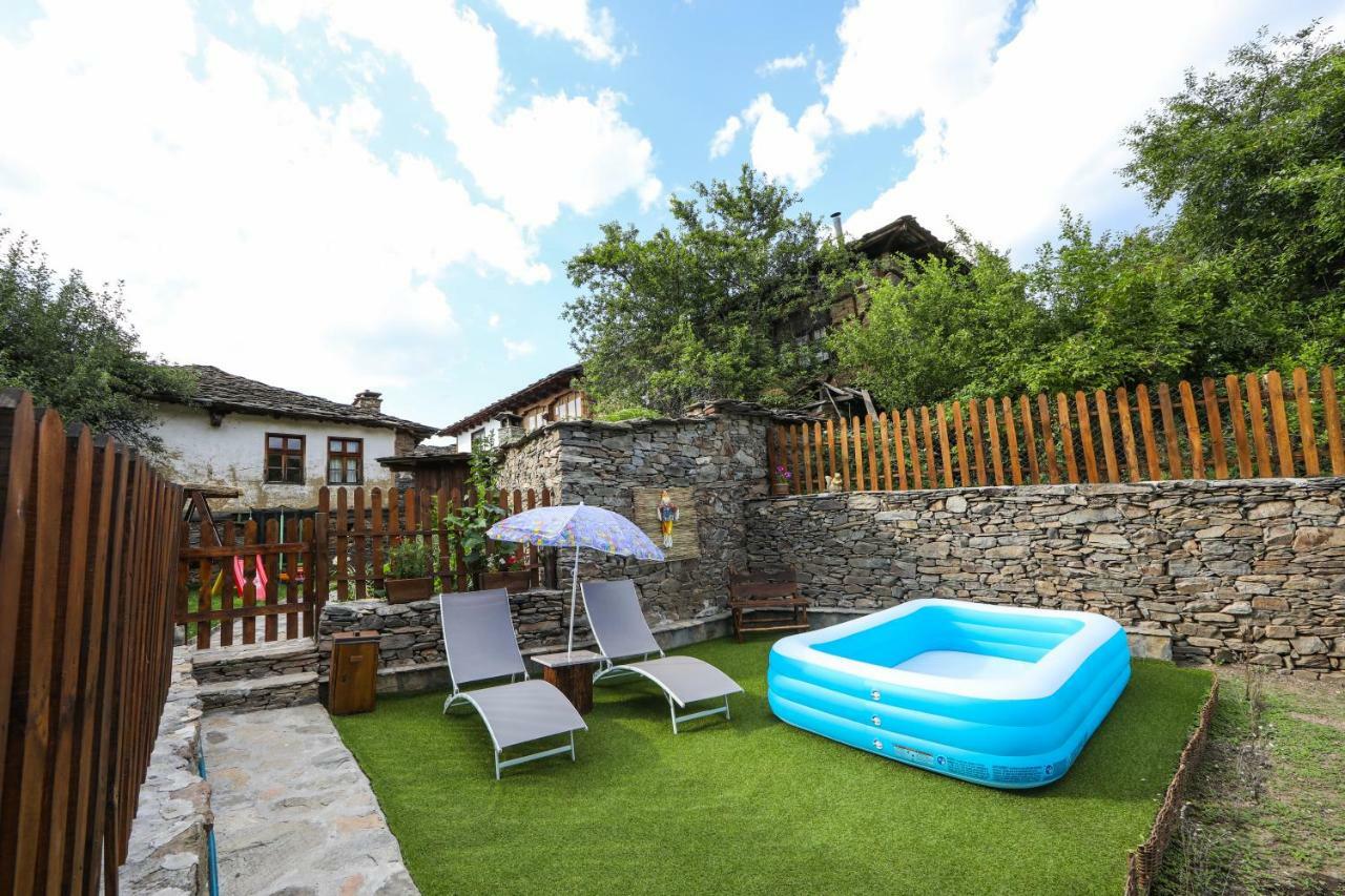 Тодорината Къща Hotell Leshten Eksteriør bilde