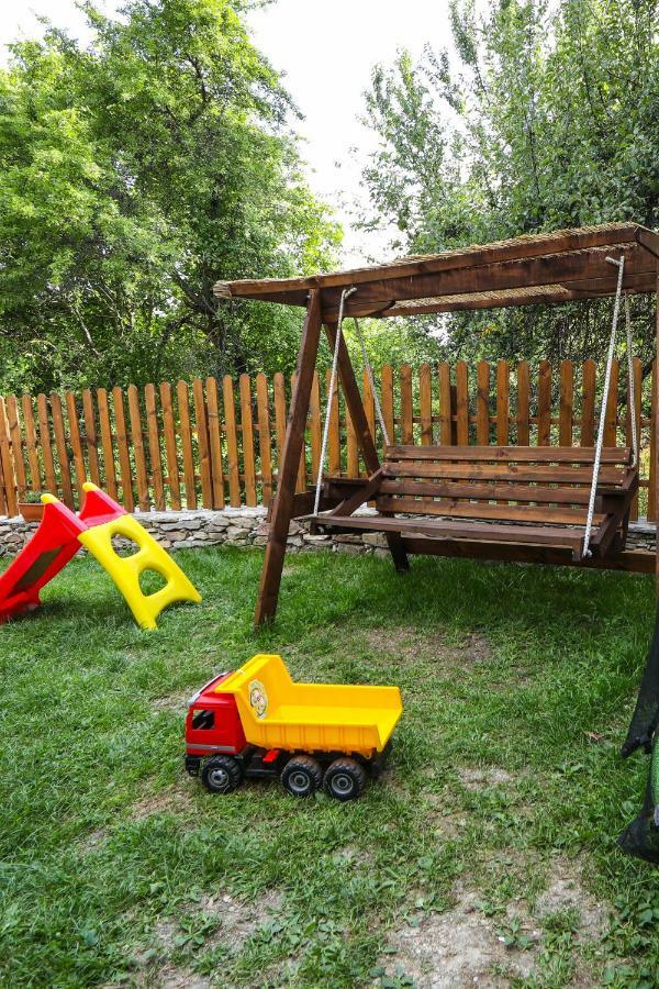 Тодорината Къща Hotell Leshten Eksteriør bilde